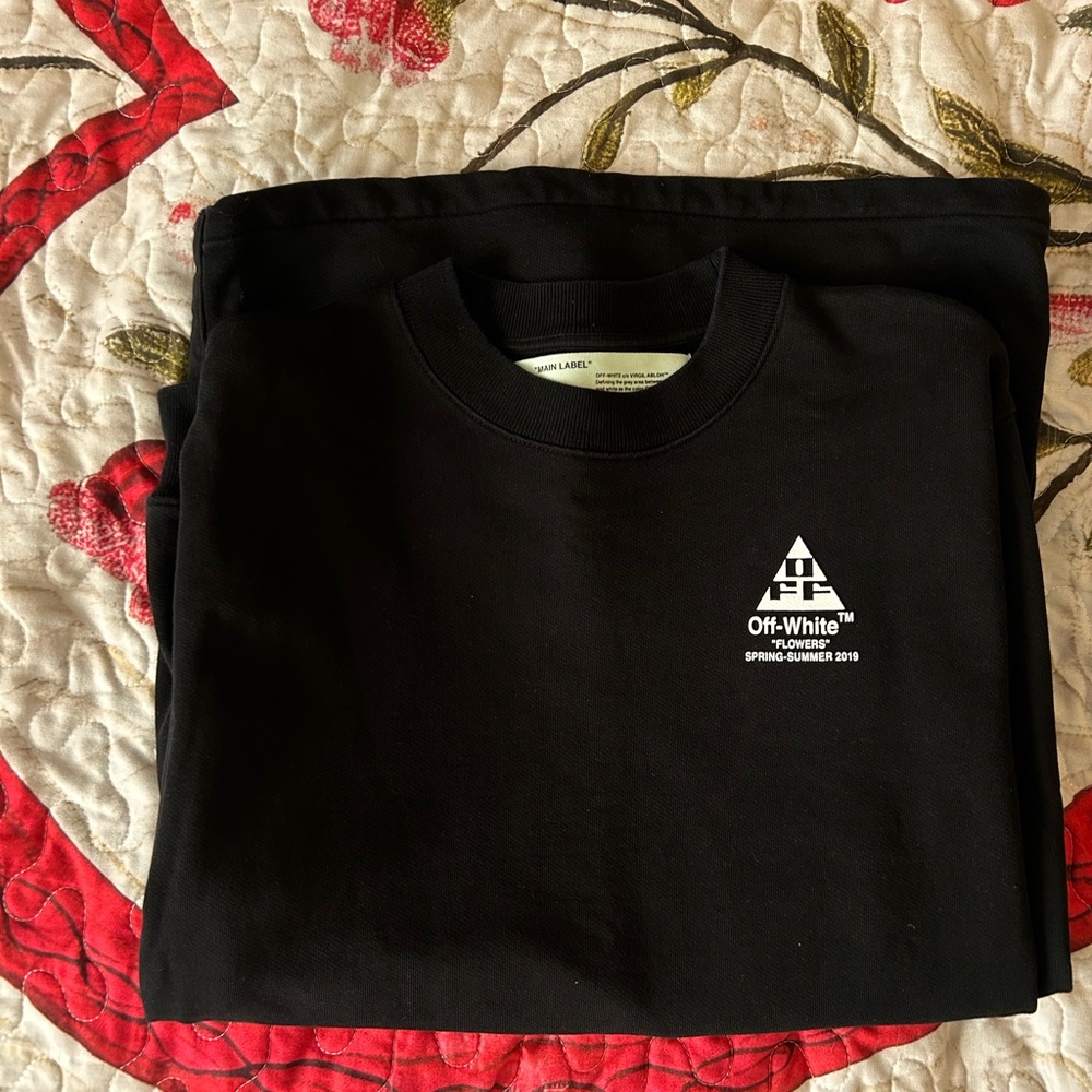Off-White Black Crewneck with Signature 'MAIN LABEL' Tag